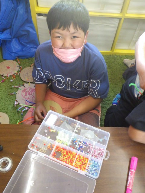 Thread the string ②